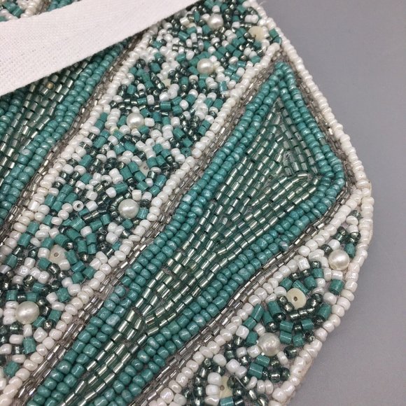 x4 Coastal Collection Beaded Seashell Placemat Set Ocean Beach Turquoise Silver - Picture 3 of 8